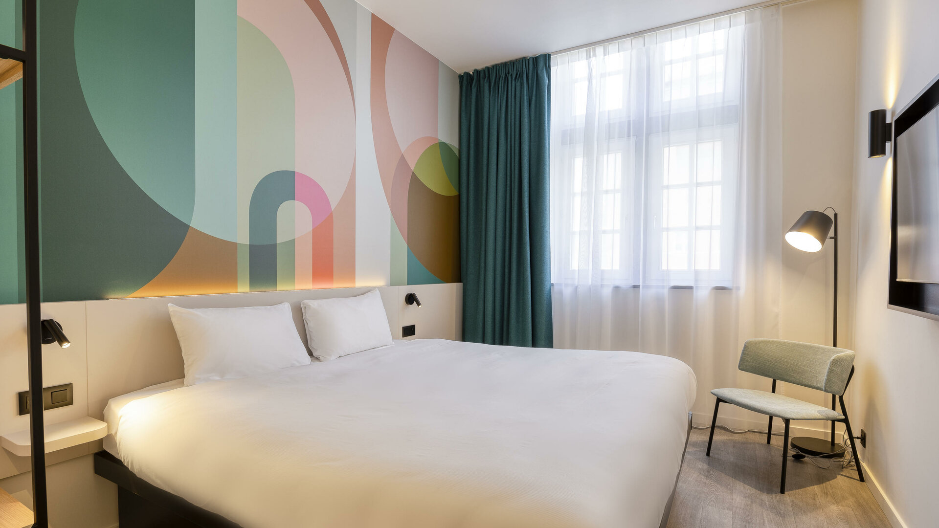 B&B Hotel Hasselt - Exterior