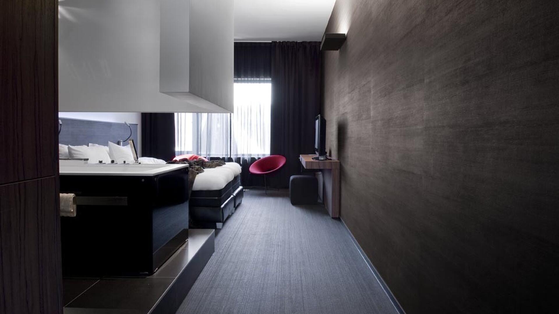 Carbon Hotel - Kamer