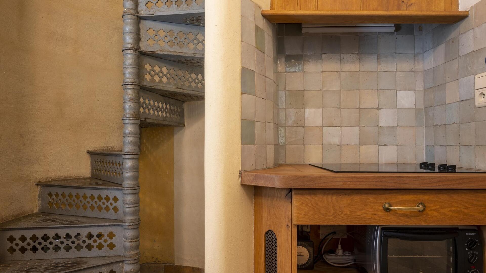 De Maretak - Het Wentelhuis - Wenteltrap en keuken