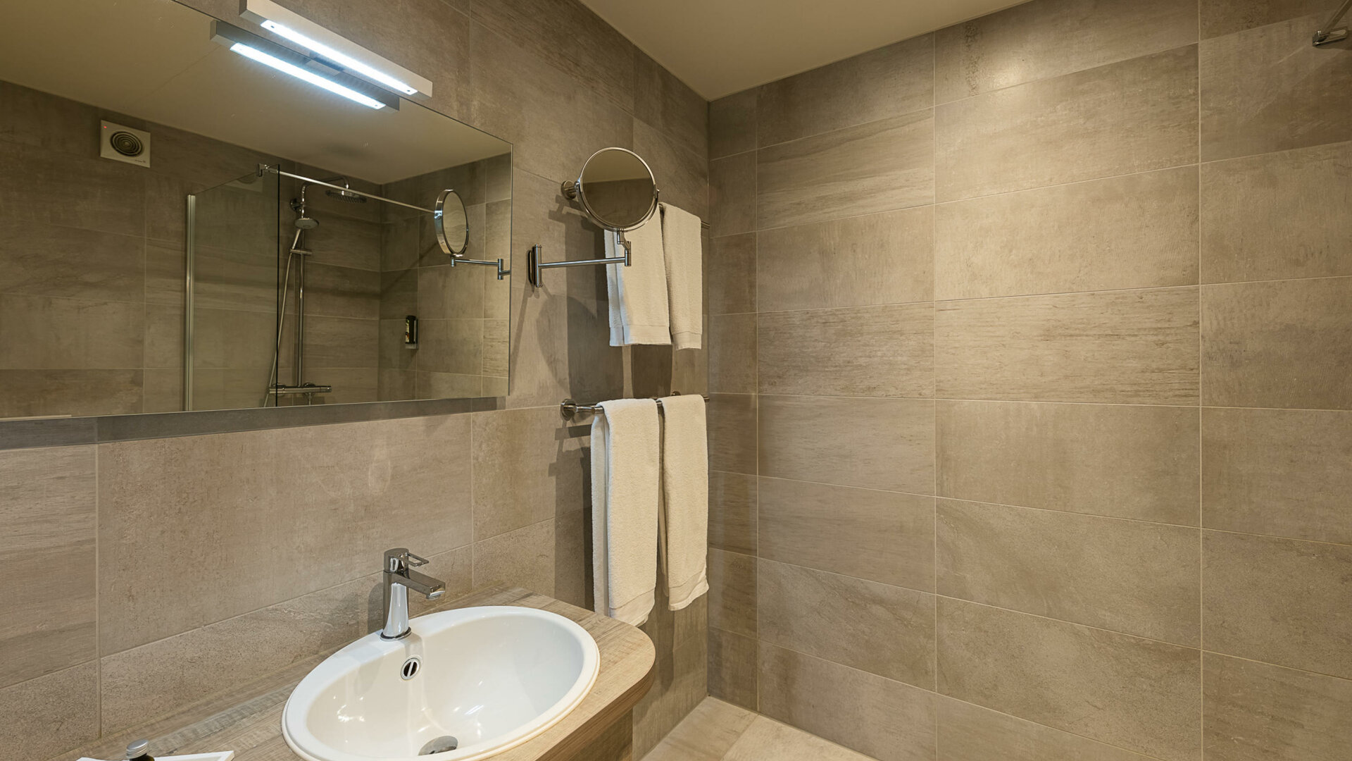 Hotel Malpertuus Riemst - Badkamer Comfort/Superior