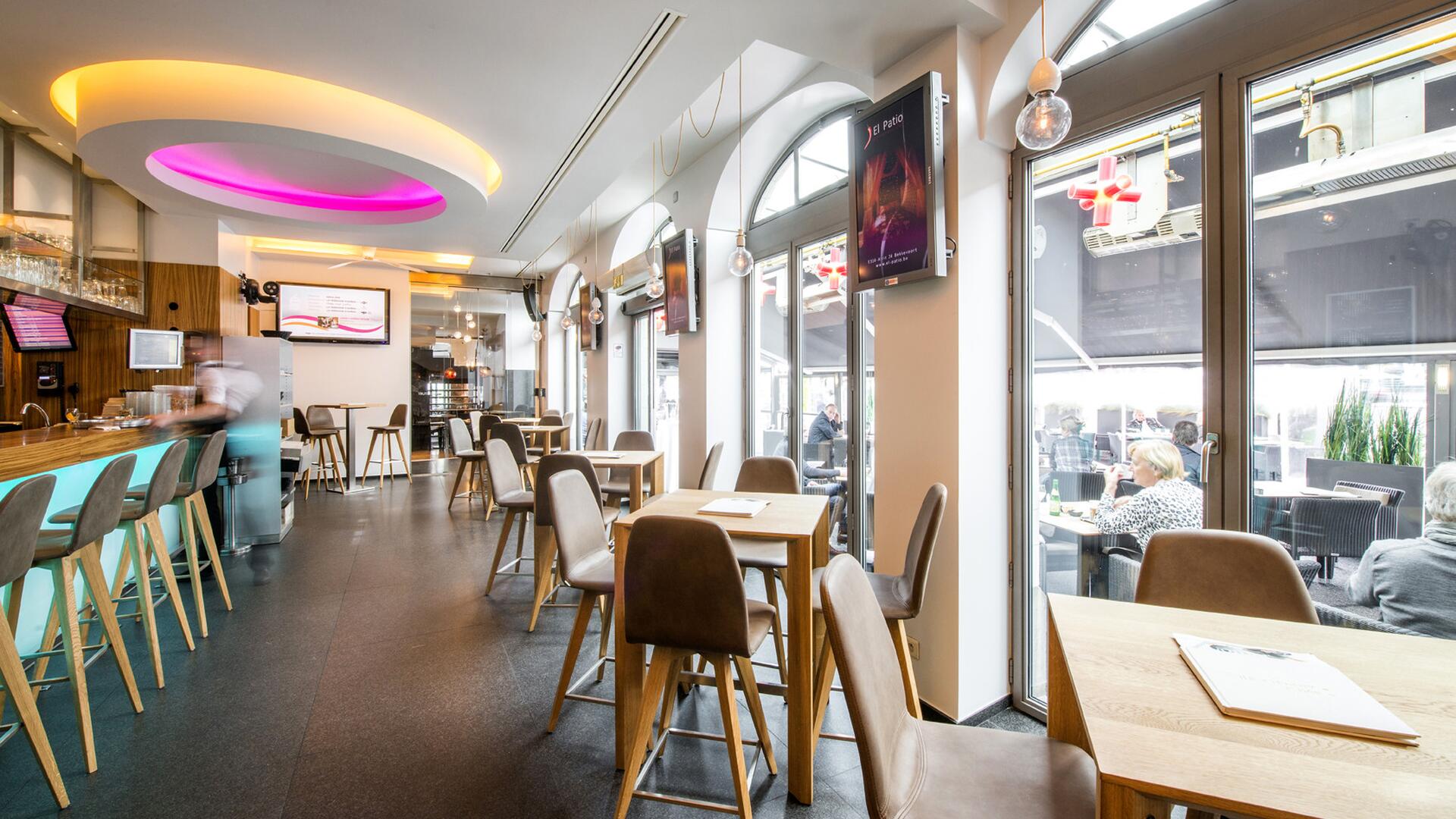 The Century Hotel - bar