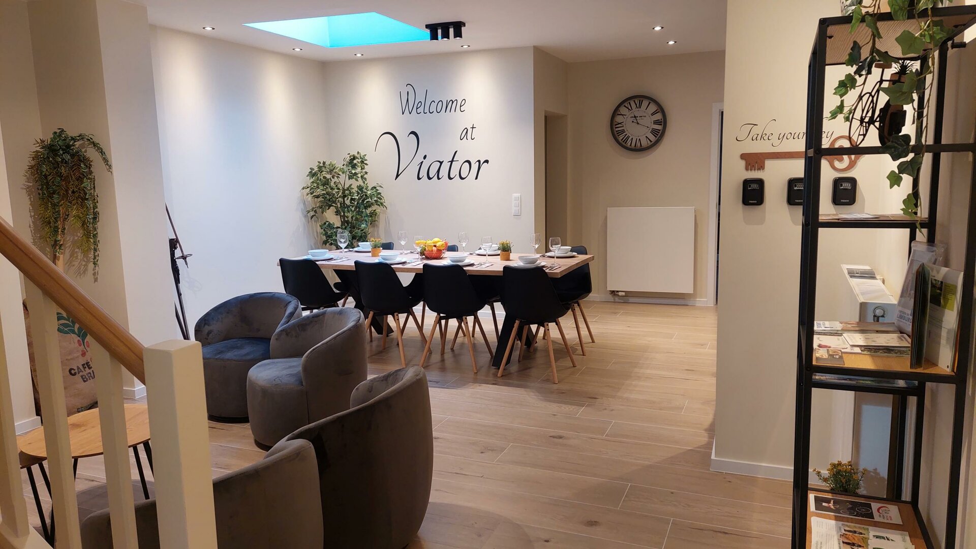 Viator - Welkom in onze ontvangst/ontbijtruimte