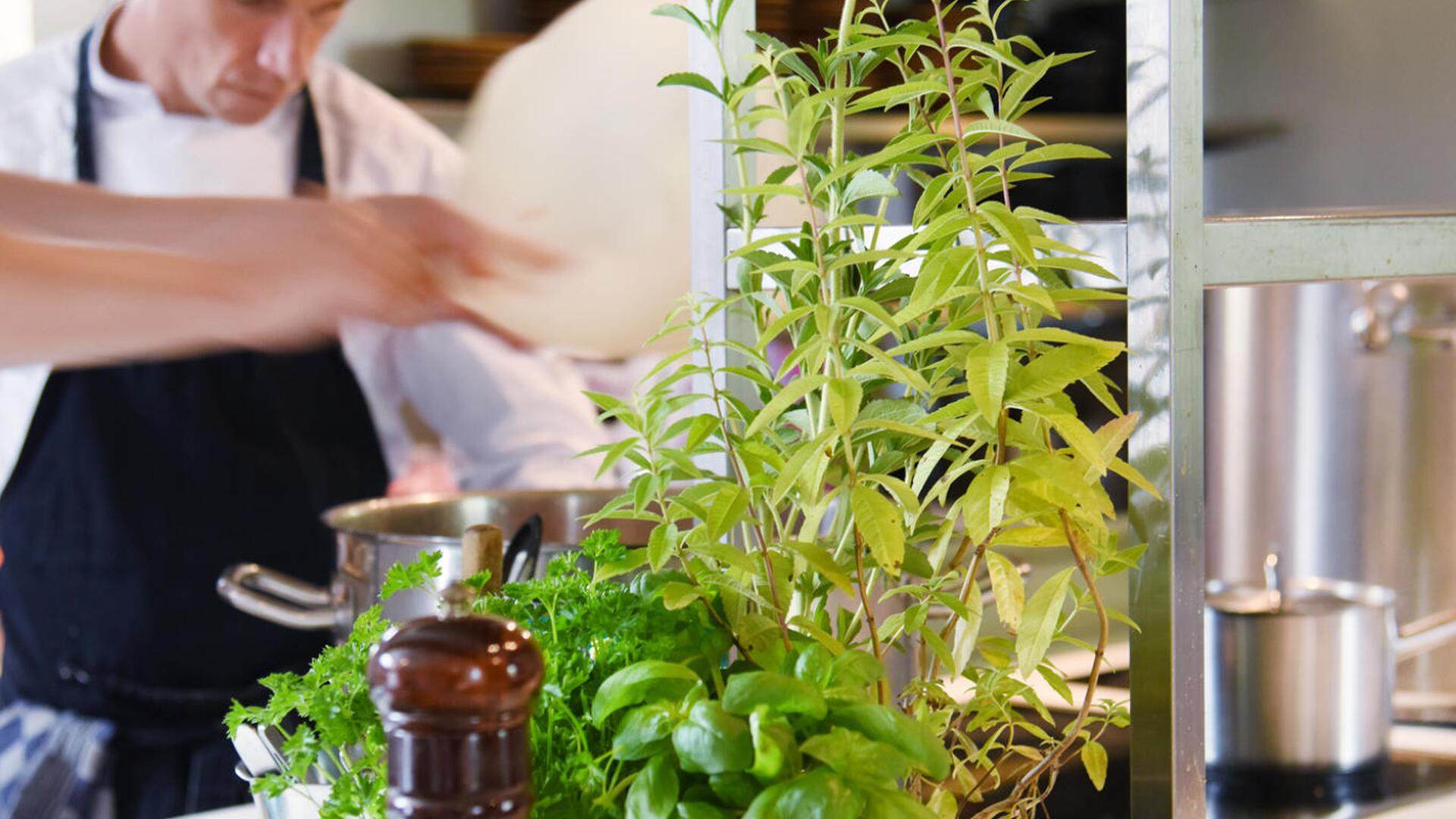 Vous lé Vous - Giovani in de keuken