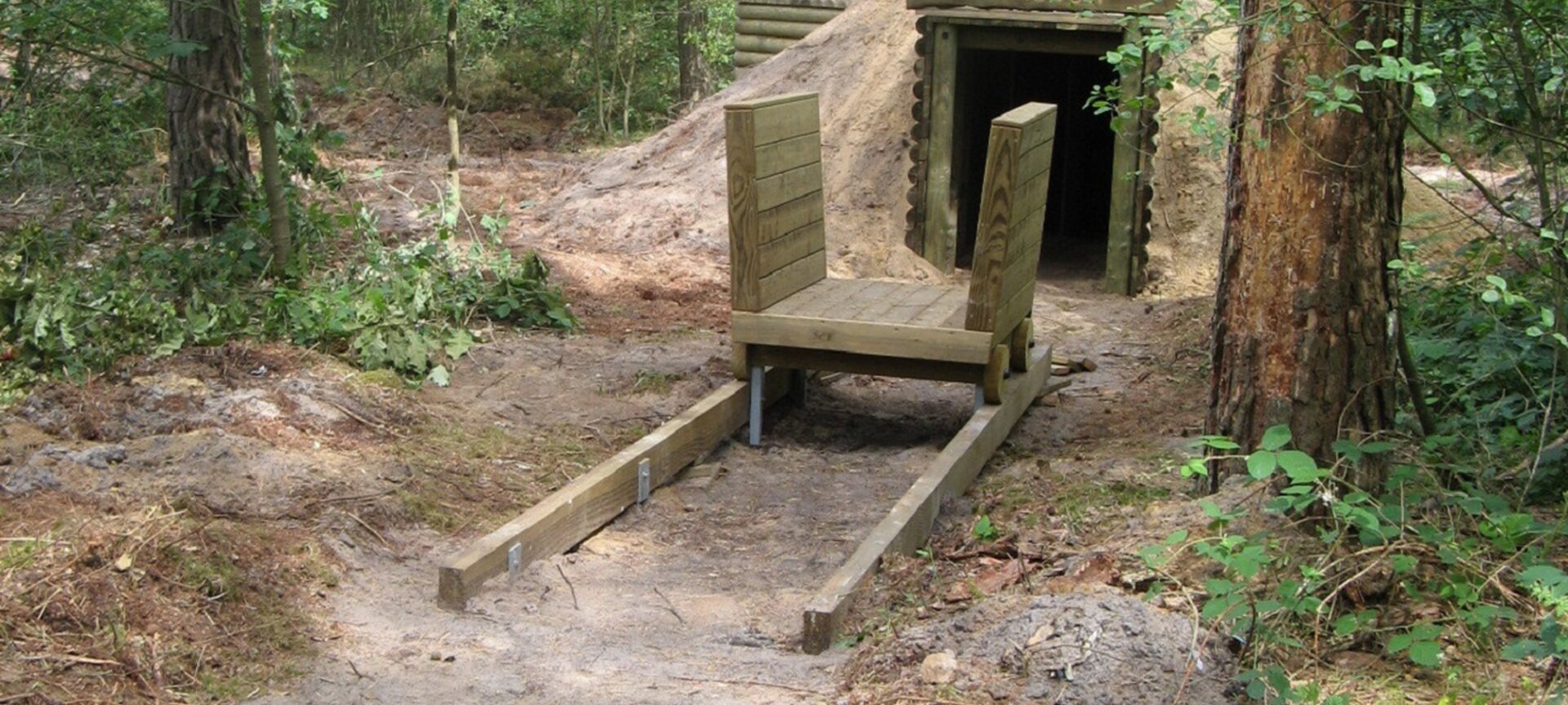 Avontuurlijke kinderwandeling - bos