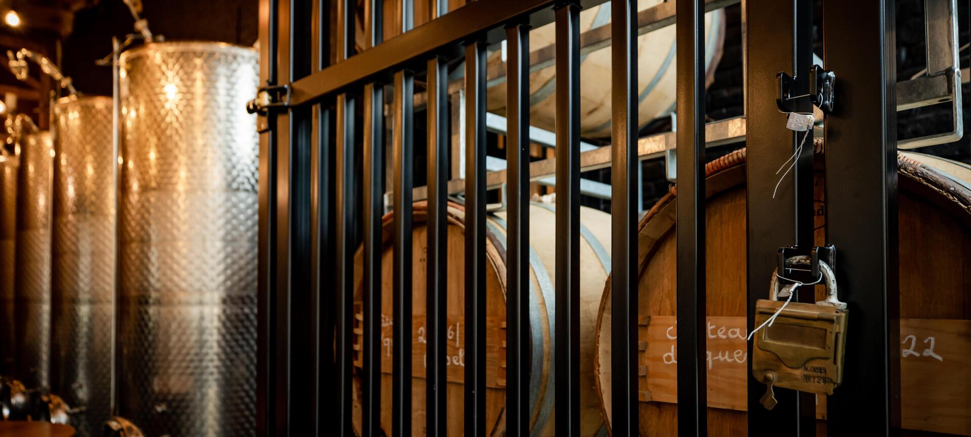 Co&Co distillery "stokerij" - rijpingsmagazijn