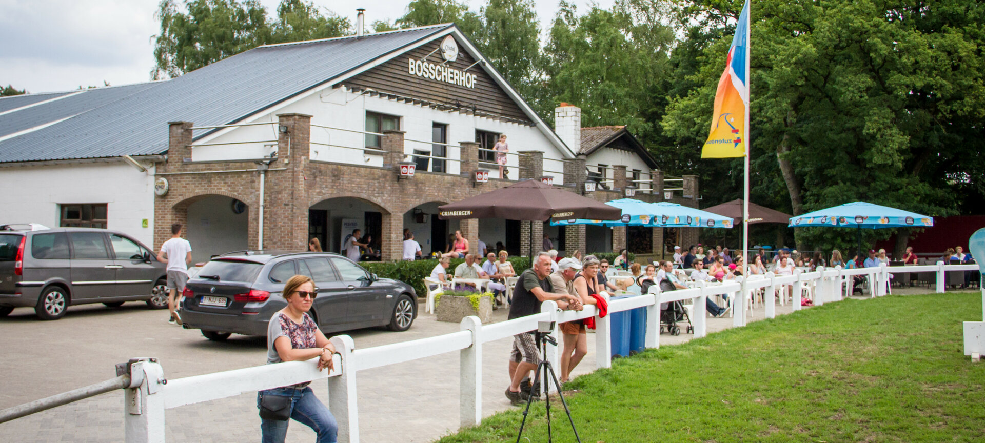 Manege Het Bosscherhof - Voorkant jumping + terras