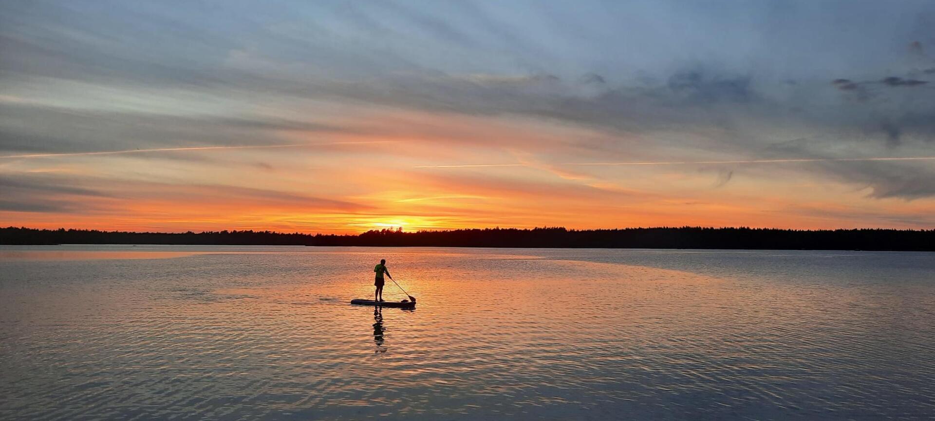 SUPclub Maasvallei - zonsondergangSUP