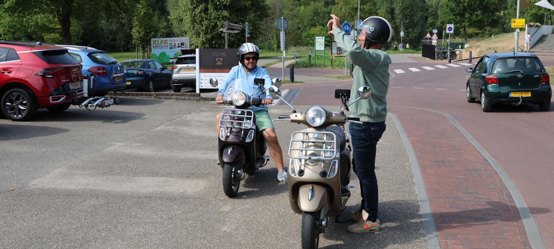Vespa Maaseik - Verhuur van Vespa's en elektrische fietsen - Langs onze zorgvuldig uitgestippelde routes ontdek je verrassende streken, schilderachtige wegen en tal van bezienswaardigheden.